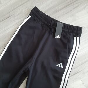Adidas Women Joggers ( M  )